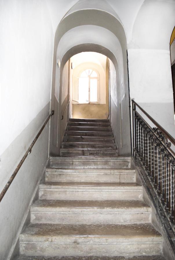 Porta Vicari With View In Downtown Apartment Palermo Ngoại thất bức ảnh